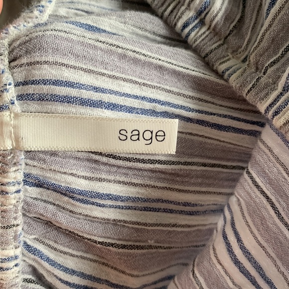 STRIPES ARE HOT RIGHT NOW!! - Picture 3 of 5